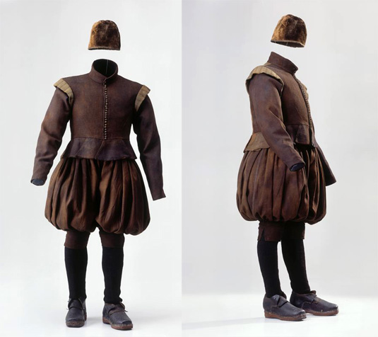 Oděv Junkera von Bodgg (1599-1637) z let 1600 - 1610. Landesmuseum Zurich.