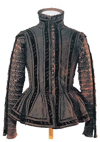 Oděv hraběte Stubenberga, (1543-1575), uložený v Landesmuseum Joanneum, Graz, foto z: Neues Land, 15. ledna 2009, str. 17