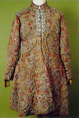 Dolman Miklose Esterházyho, žijícího v letech 1582-1645, uložený v Iparmuveszeti Muzeum, Budapest, převzato z: I.Turnau, history of dress in Central and Eastern Europe from 16 to 18th century