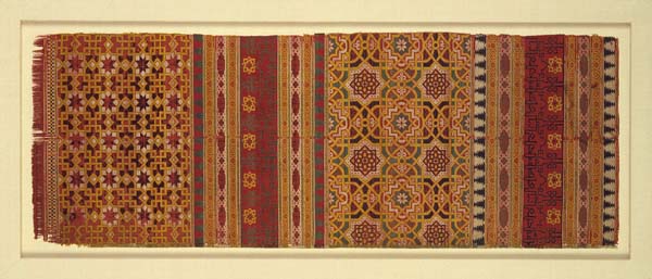Fragment látky vyrobené ve 14. století ve Španělsku, Metropolitní muzeum umění v New Yorku